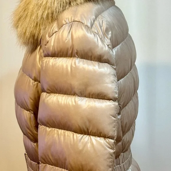 Herno Shimmering Gold Puffer Jacket with detachable Fox Fur Collar - Picture 11 of 16